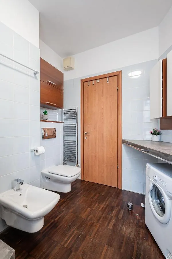 Urban Jungle Oasis King With Free Parking Apartment Budapest